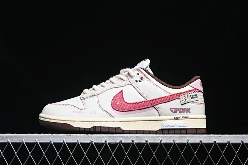 All Categories Nk SB Dunk Series Nk SB Dunk Low Low-top sneakers Nk Dunk "Surfaces In Brown And Sail" Panda Prank Flying Over the Skyline Weiyi Pink White Low-top casual sneakers DD1503-124
